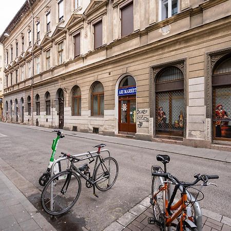 D24 - Historic Quarter Design Loft - Best Location By Bqa Budapest Exterior photo
